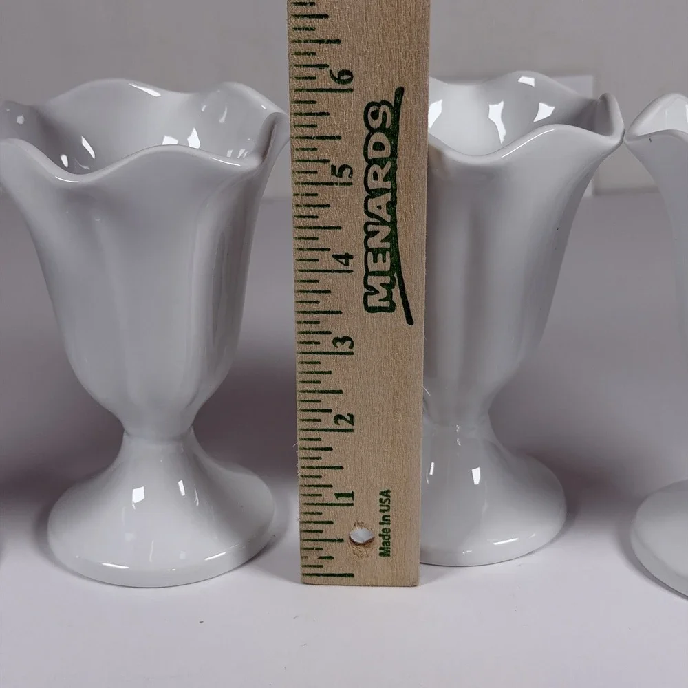 Set of 4 Sur La Table White Porcelain Footed Ice Cream Dessert Bowls Scalloped